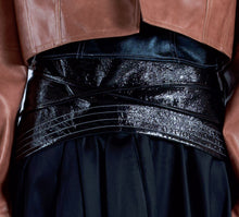 Load image into Gallery viewer, DANSHUU Leather Wide Belt - Black